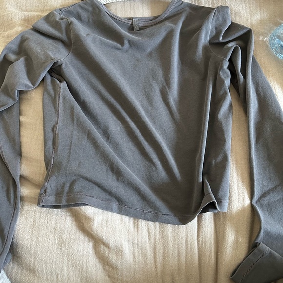 SKIMS Tops - Skims long sleeve cropped